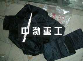 雨衣、雨鞋